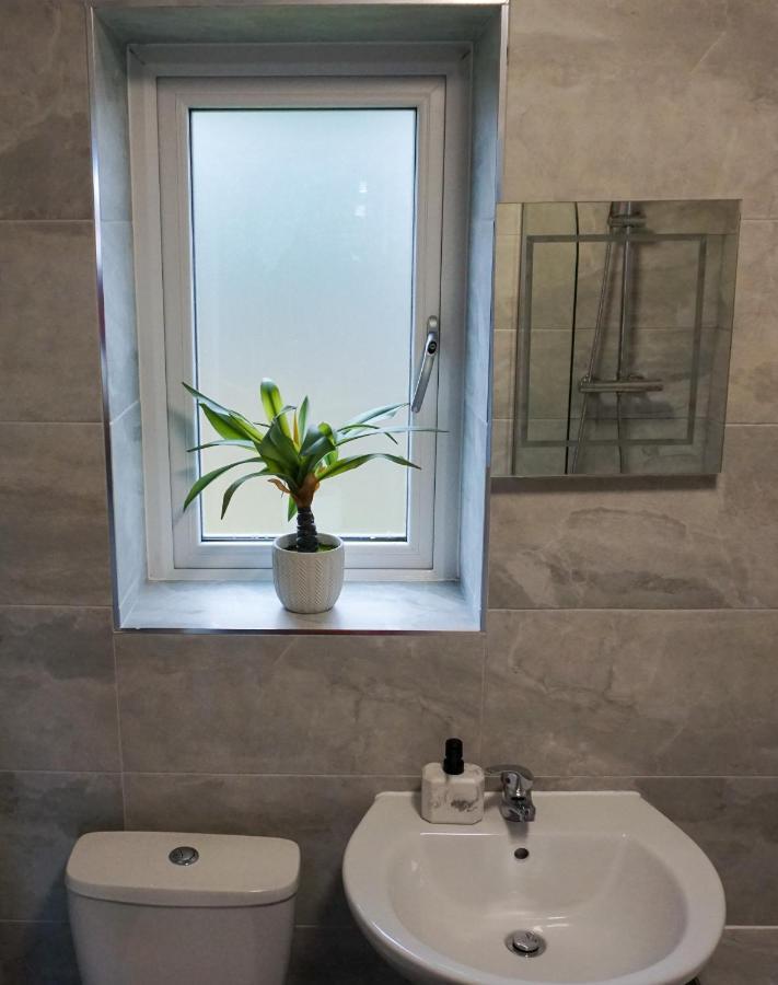 The Oasis - For Contractors And Individuals Wigan